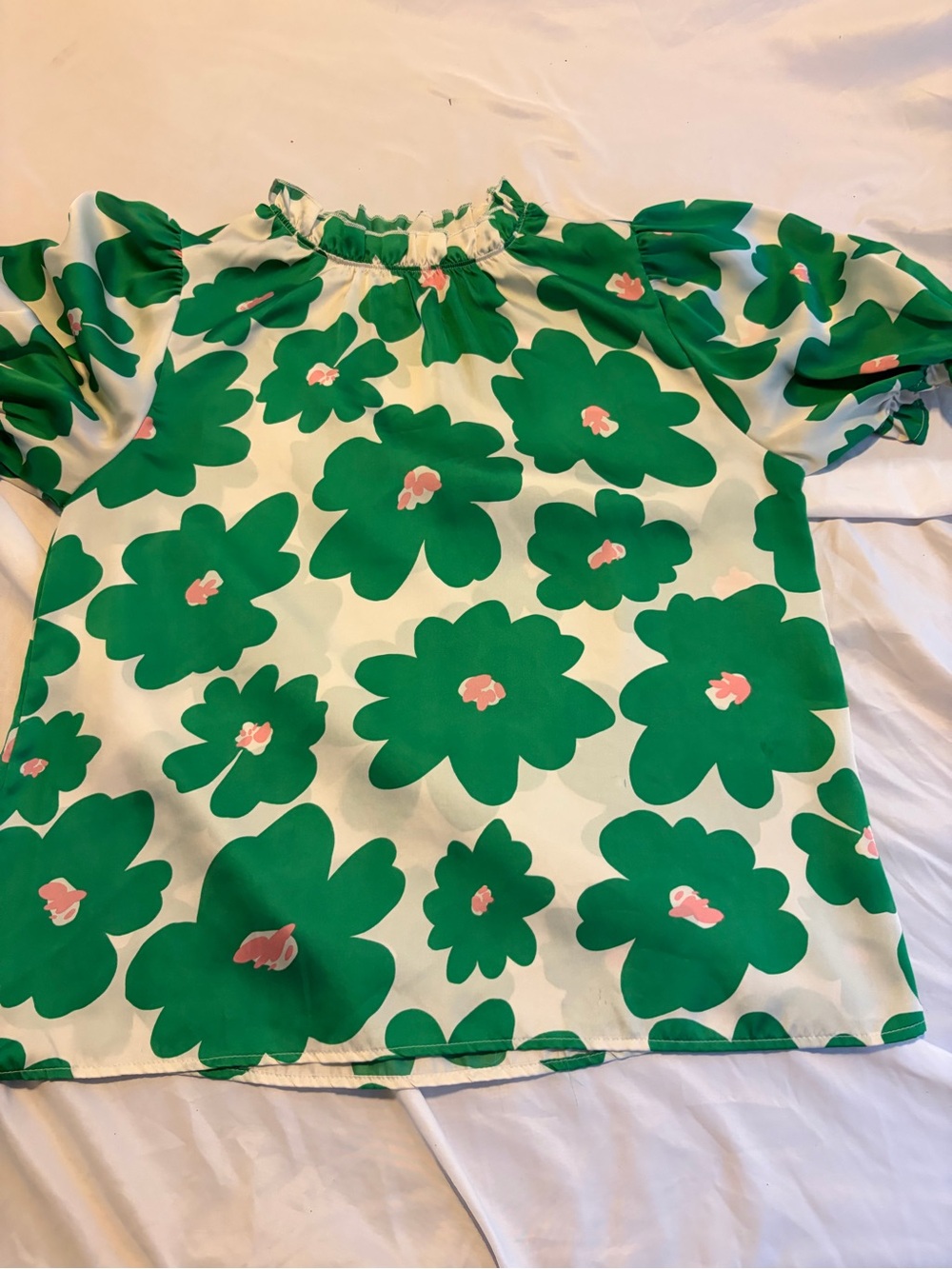 entro Womens Green Floral Puff Sleeve Blouse with Pink Accents Size M/L